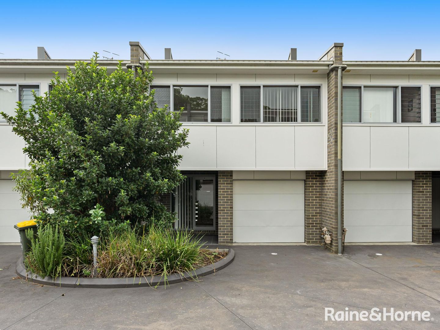 8/19 Donnison Street West, West Gosford NSW 2250, Image 1