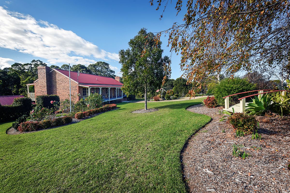 24 Tranquil Court, Lakes Entrance VIC 3909, Image 0