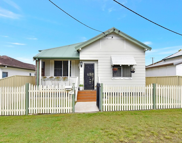 82 Barton Street, Kurri Kurri NSW 2327