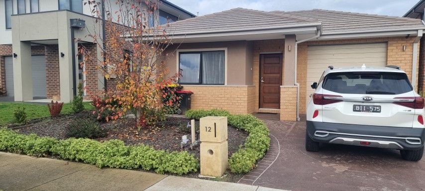 3 bedrooms House in 12 Milliners Av KEYSBOROUGH VIC, 3173