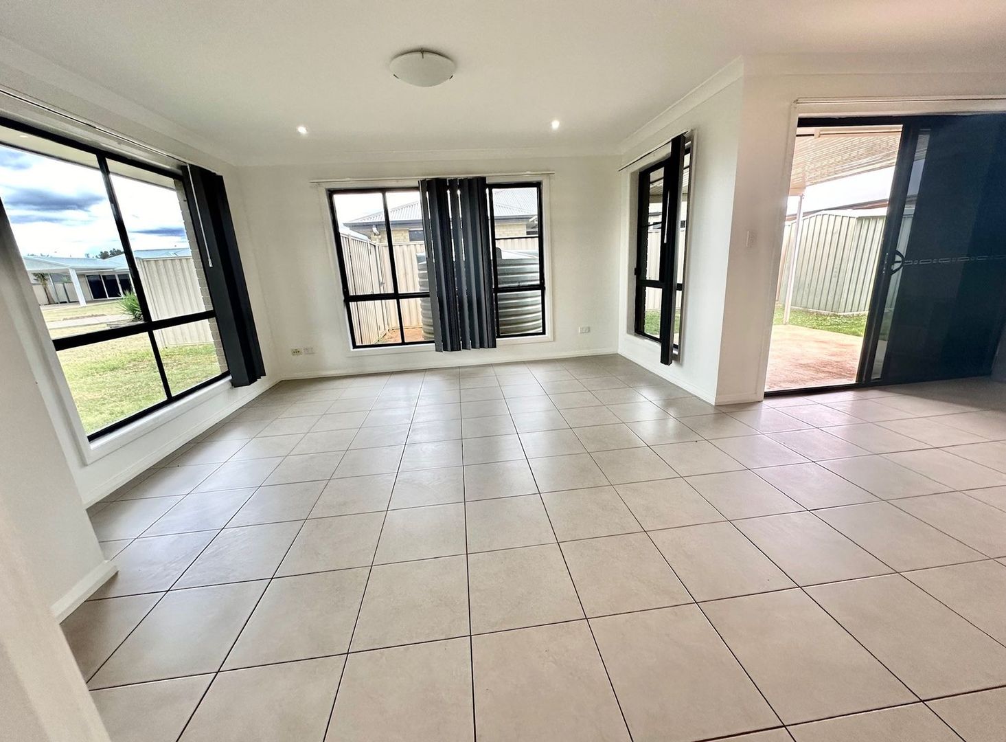 1/11 McKenzie Street,, Chinchilla QLD 4413, Image 1