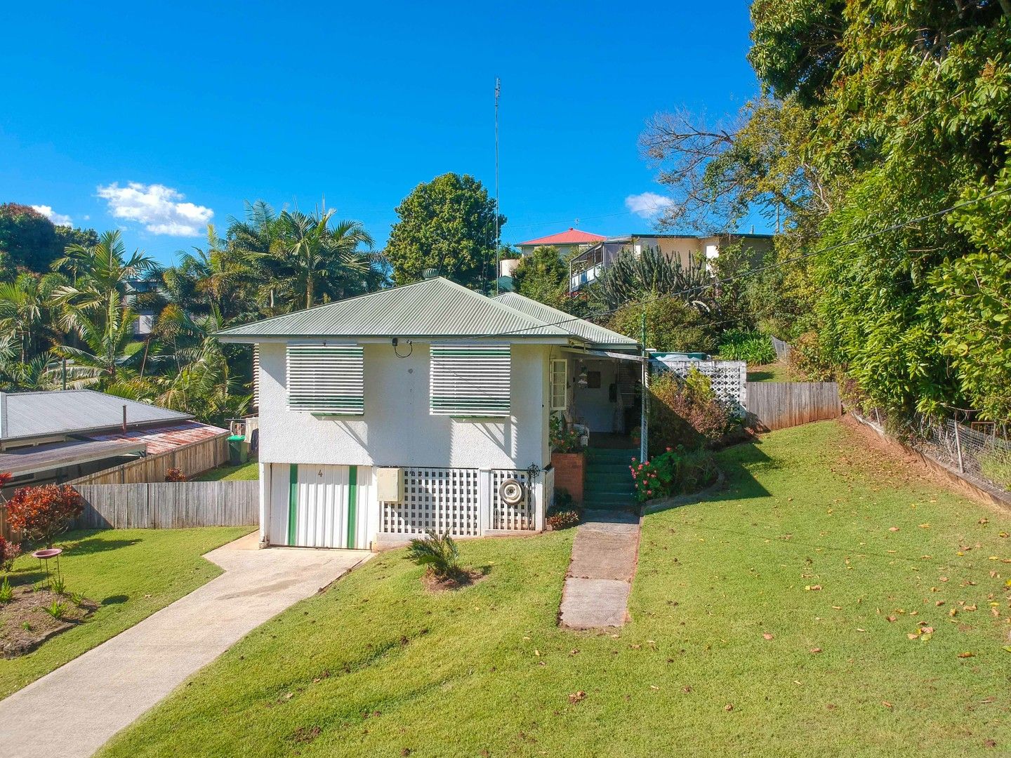 4-bundarra-st-nambour-qld-4560-domain