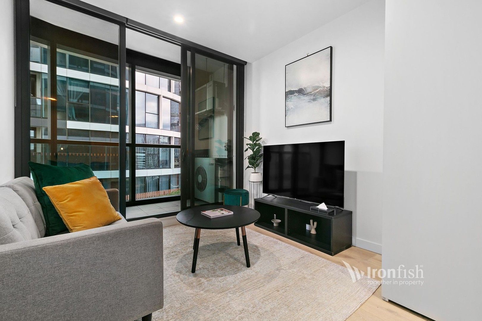 2 bedrooms Apartment / Unit / Flat in 509/105 Batman Street WEST MELBOURNE VIC, 3003
