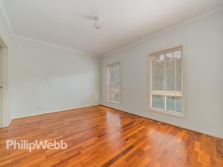 30 Scarborough Square, Mont Albert North VIC 3129, Image 2