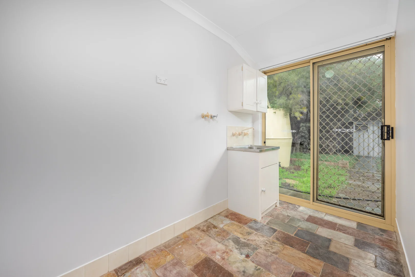Additional image 18 of 7 Axminster Street, Warnbro WA 6169