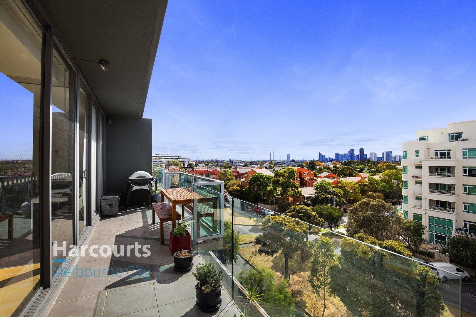 2 bedrooms Apartment / Unit / Flat in 504/1 Danks Street West PORT MELBOURNE VIC, 3207