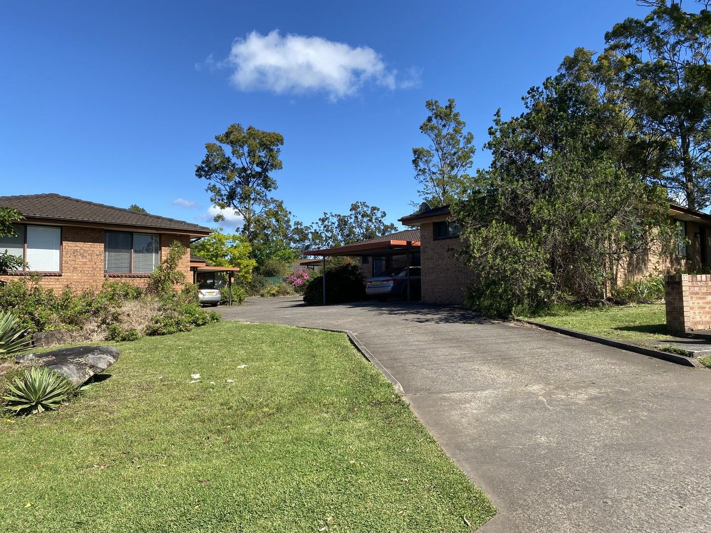 2 bedrooms House in 2/45 Brinawarr Street BOMADERRY NSW, 2541