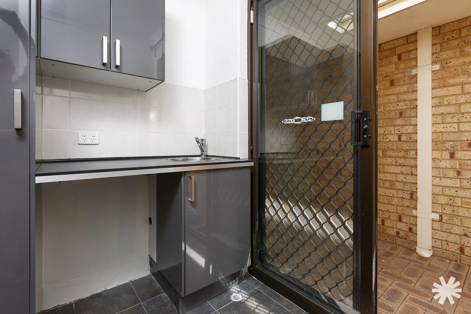 Additional image 15 of 3/70 Roberts Road, Rivervale WA 6103