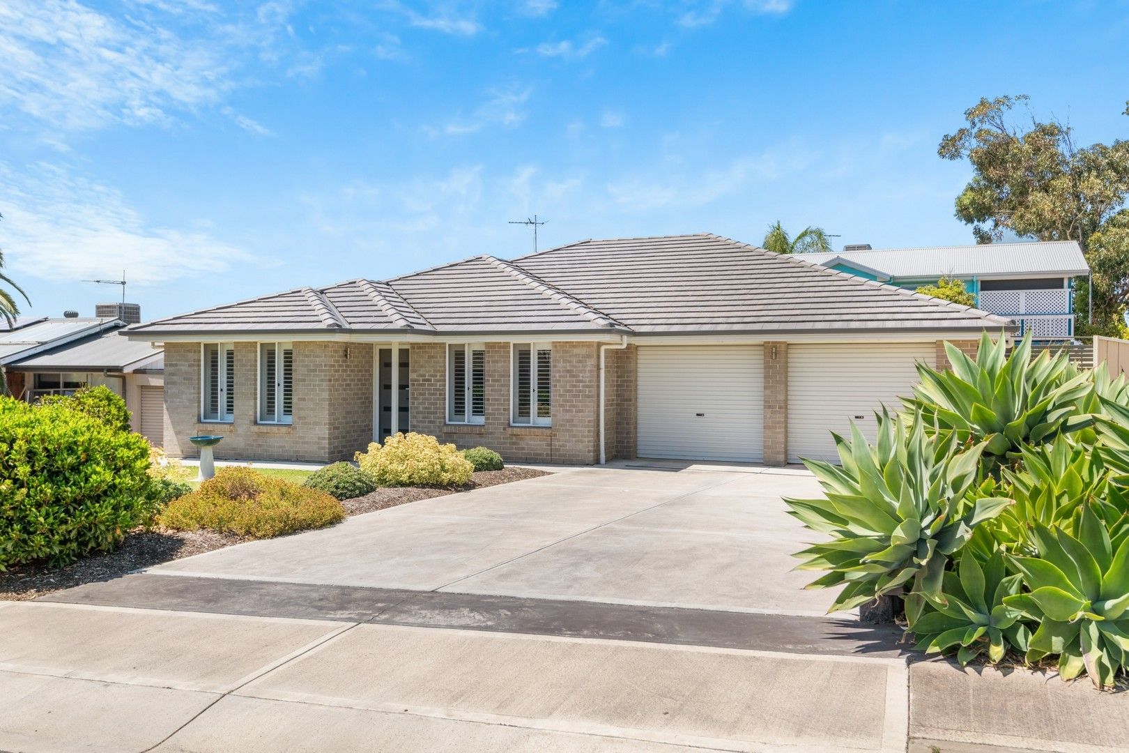 3 bedrooms House in 50 Tingira Drive O'SULLIVAN BEACH SA, 5166