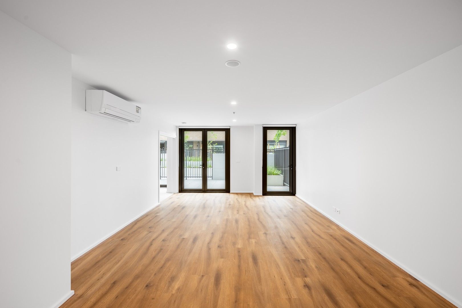 1 bedrooms Apartment / Unit / Flat in 82/70 Efkarpidis Street GUNGAHLIN ACT, 2912