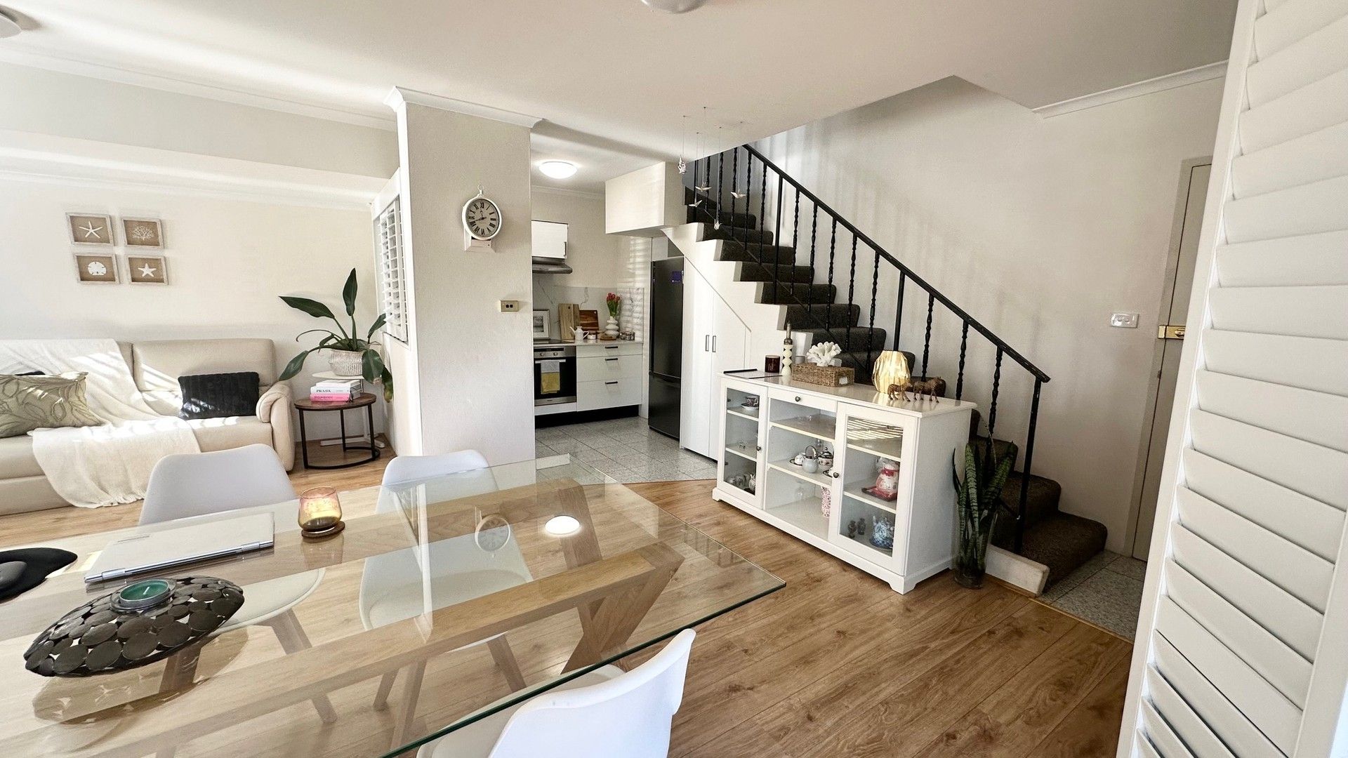 1 bedrooms Apartment / Unit / Flat in 100/219 Chalmers St REDFERN NSW, 2016