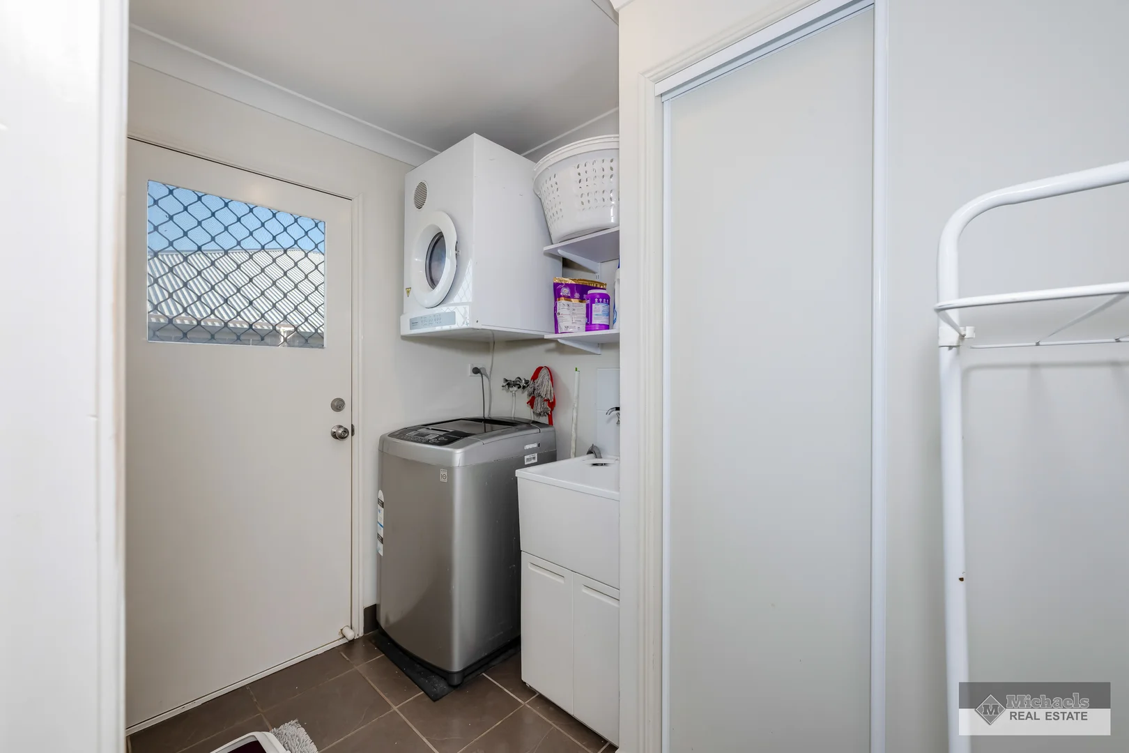 Additional image 14 of 27 Neville Drive, Branyan QLD 4670