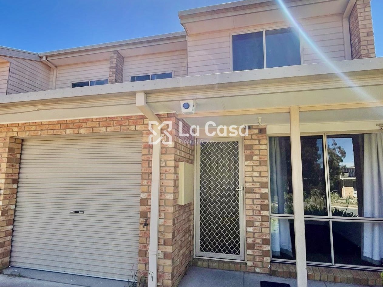 3 bedrooms House in 6 Yuranigh Court NGUNNAWAL ACT, 2913