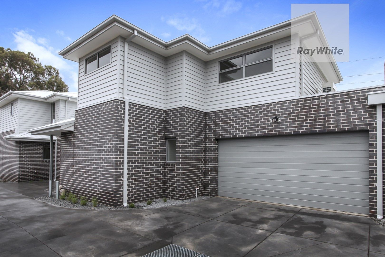 2/8 Warwick Place, Tullamarine VIC 3043, Image 0