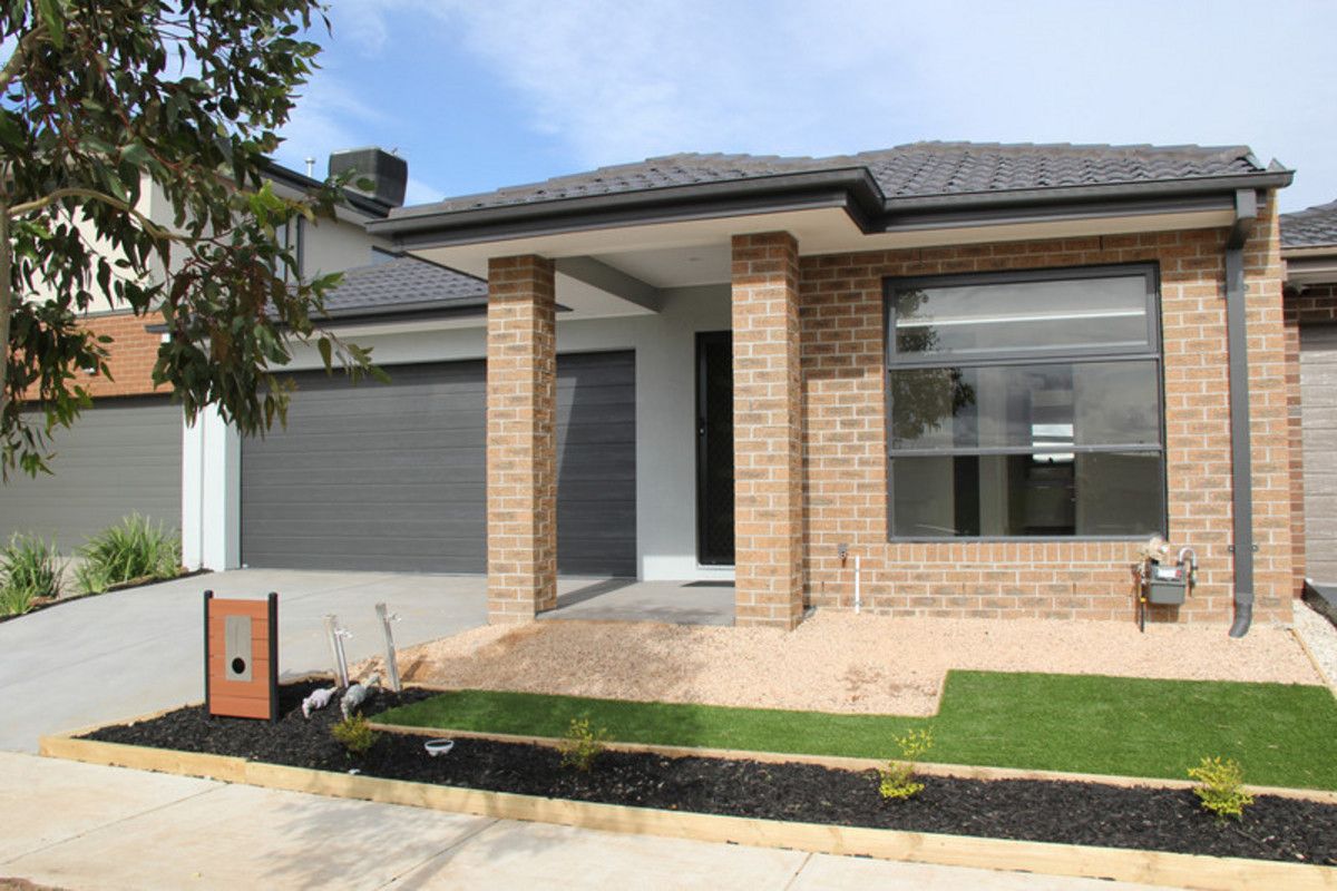 3 bedrooms House in 28 Drinkwater Street TRUGANINA VIC, 3029