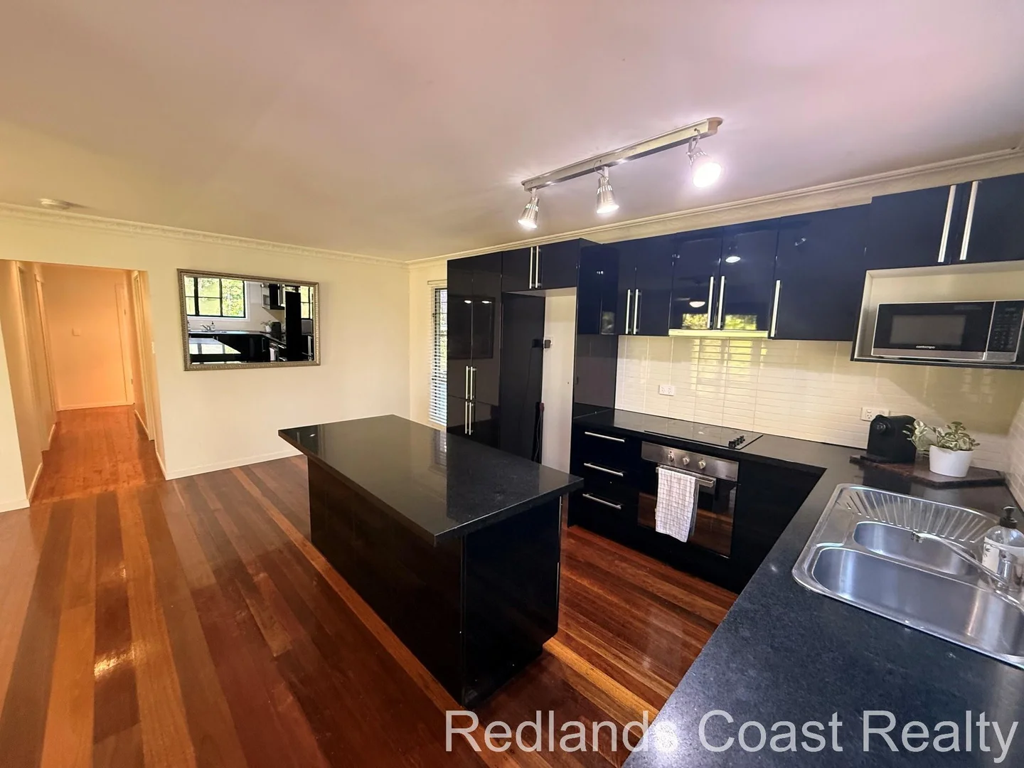 Additional image 2 of 19 Nectar Street, Lamb Island QLD 4184