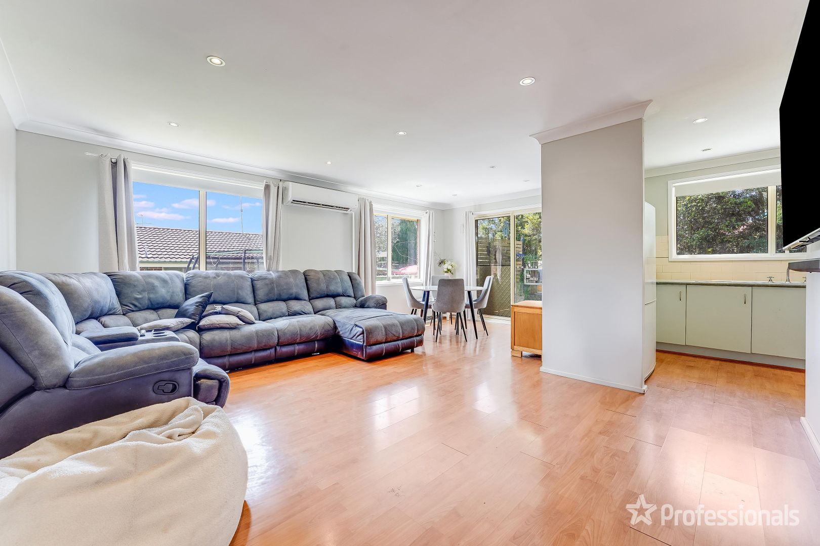 31b Mary St, The Oaks NSW 2570 Duplex For Rent Domain