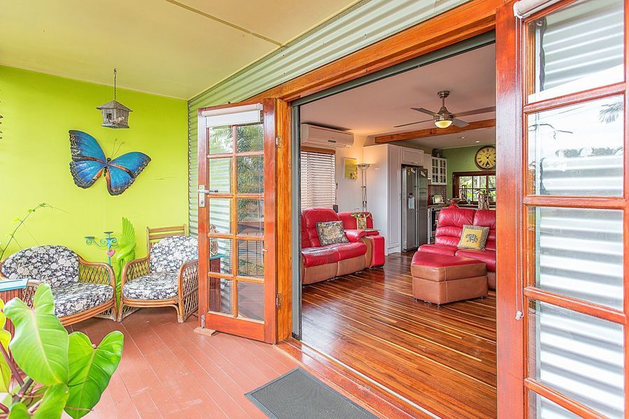 1 Penguin Street, Slade Point QLD 4740