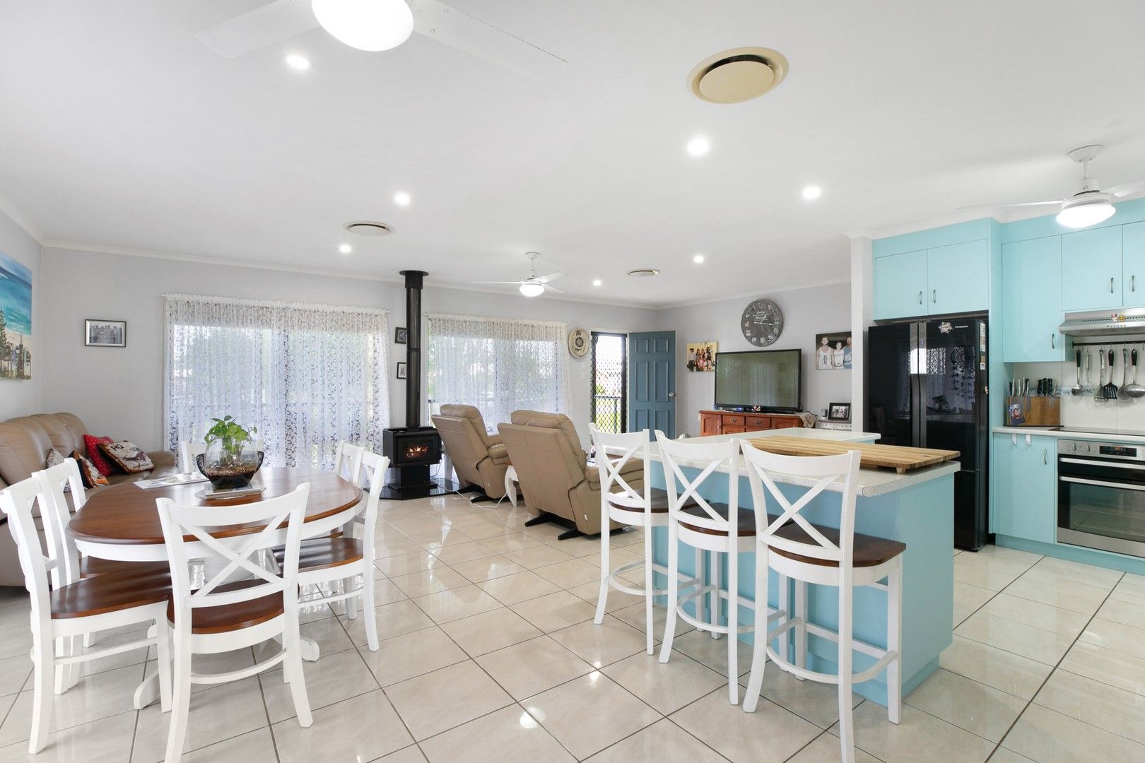 3 bedrooms House in 11 Fyshburn Drive COOLOOLA COVE QLD, 4580