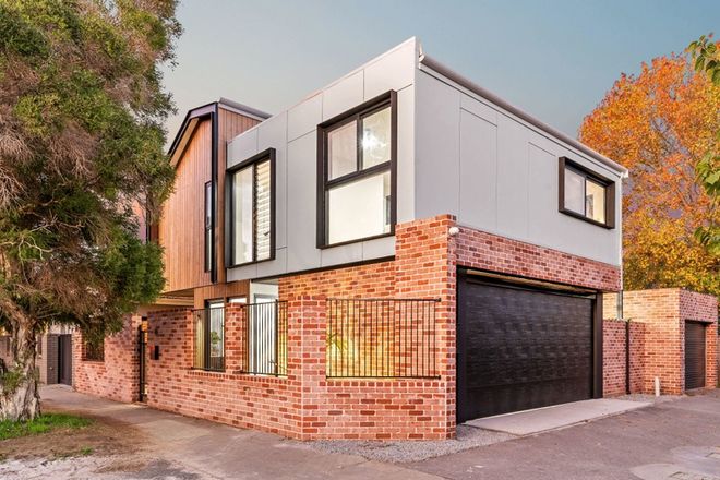 Picture of 86 Smith Street, MOUNT LAWLEY WA 6050