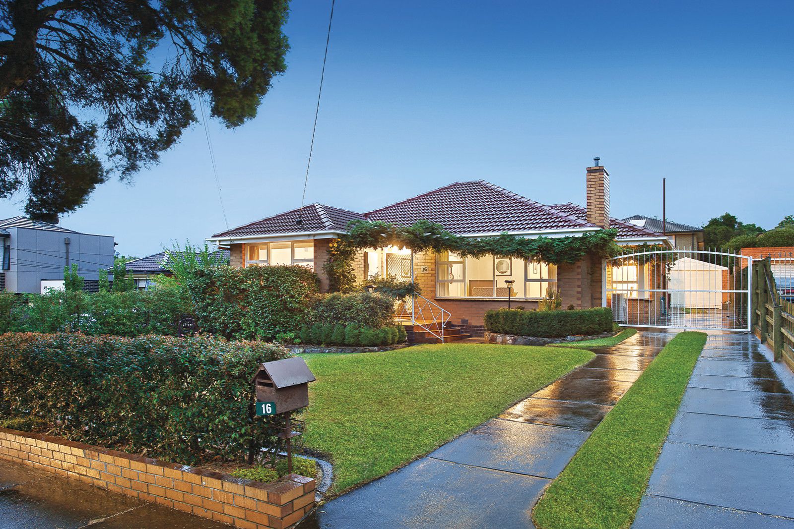 16 Benjamin Street, Box Hill North Property History & Address