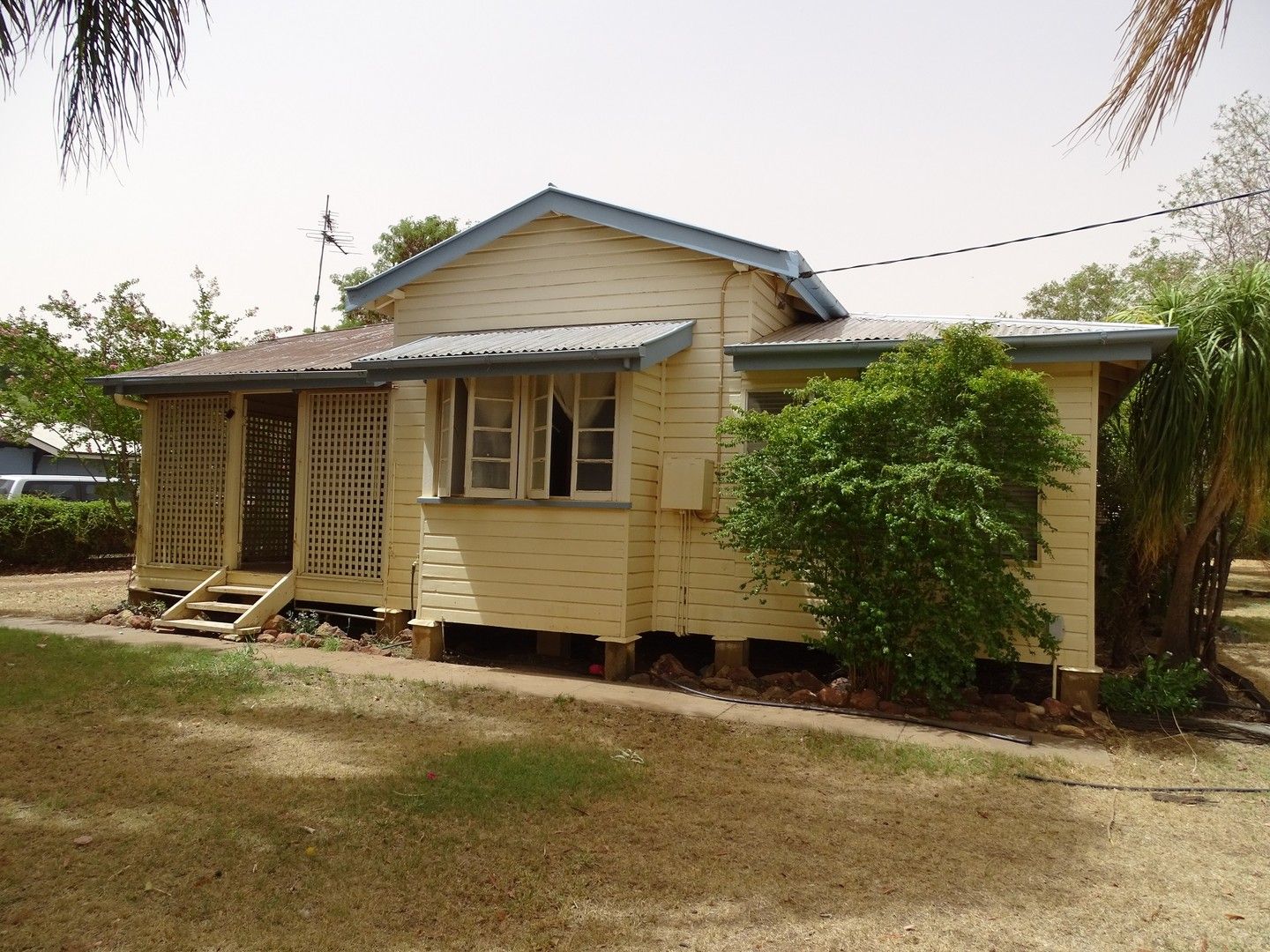 89 Grey Street, St QLD 4487 Domain