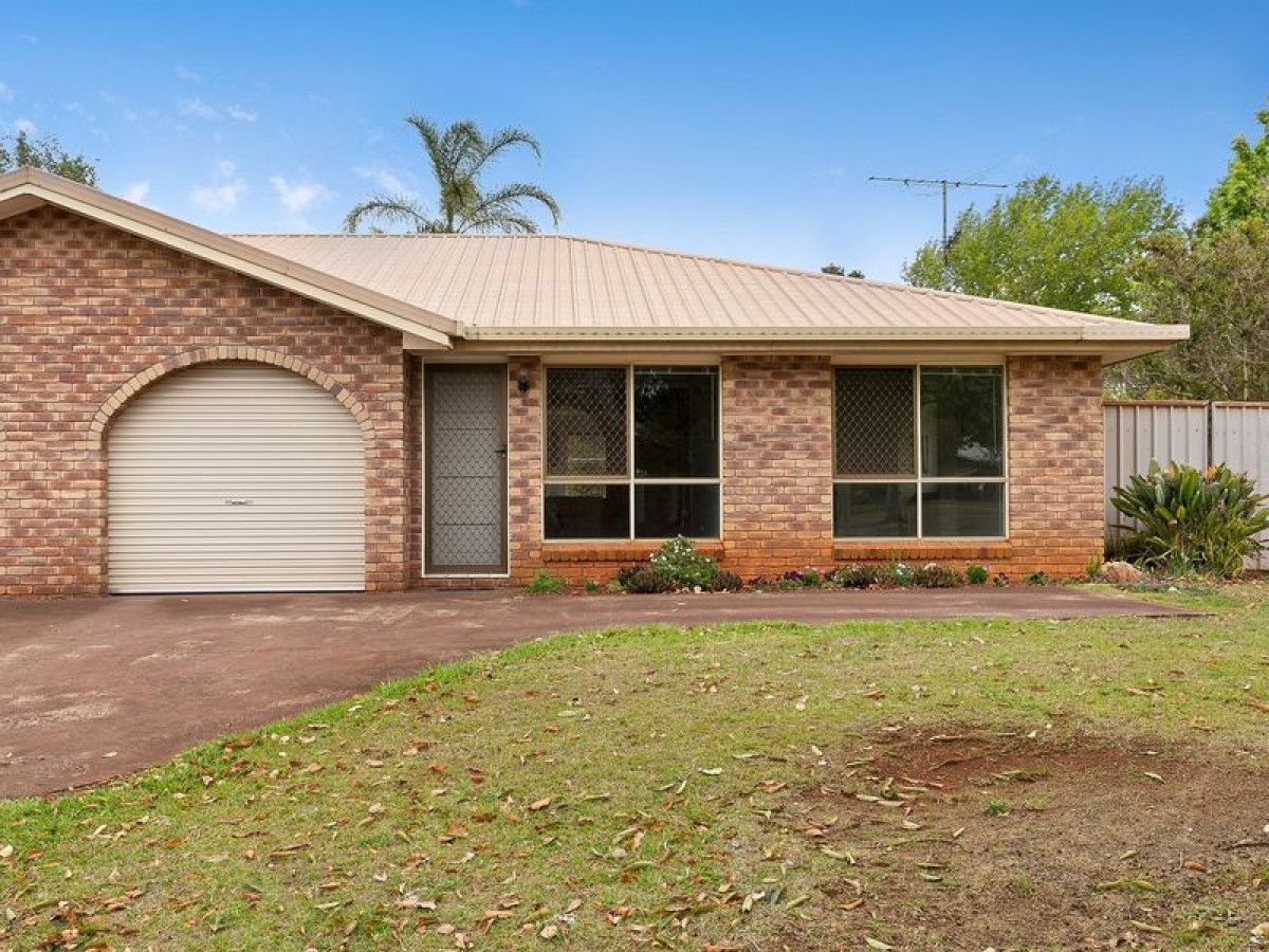 2 bedrooms Apartment / Unit / Flat in 2/16 Ruth Street CENTENARY HEIGHTS QLD, 4350