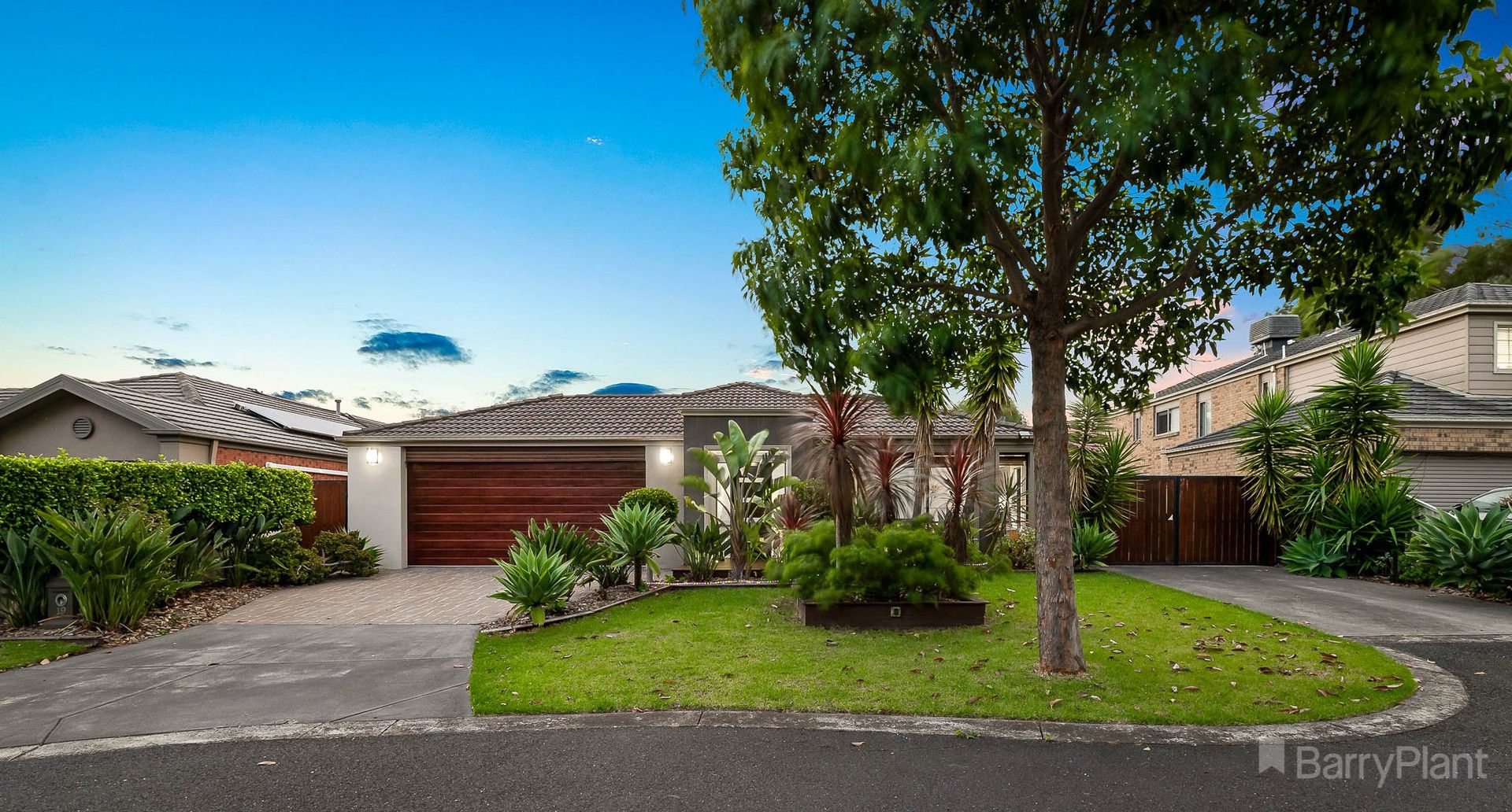 4 bedrooms House in 19 Spring Circuit PAKENHAM VIC, 3810