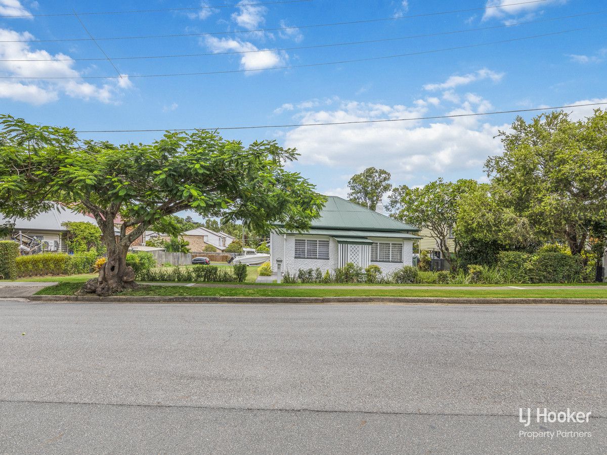 2 bedrooms House in 51 Livingstone Street YEERONGPILLY QLD, 4105