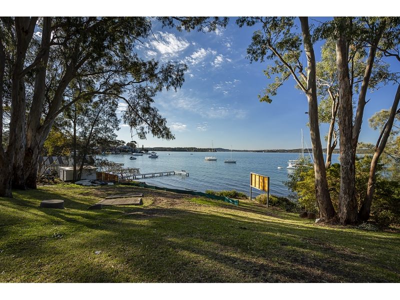 Carey Bay NSW 2283 6 beds house for Sale, 745,000 765,000