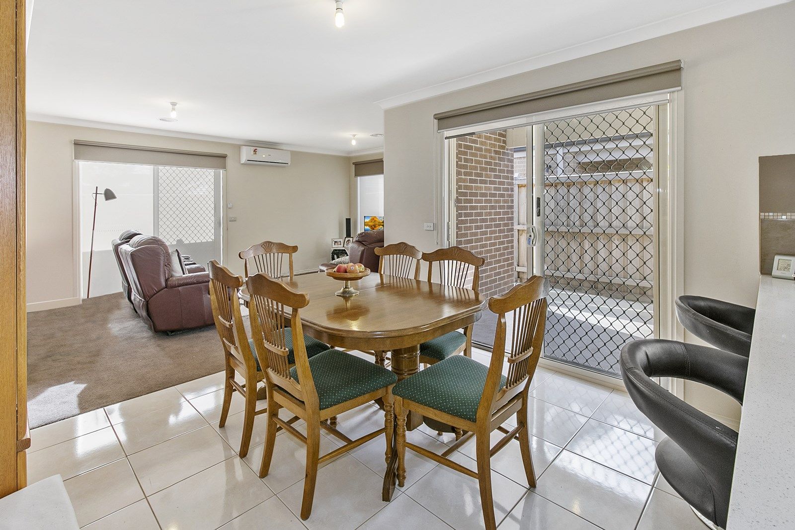 3 Silverbark Court, Carrum Downs VIC 3201, Image 2