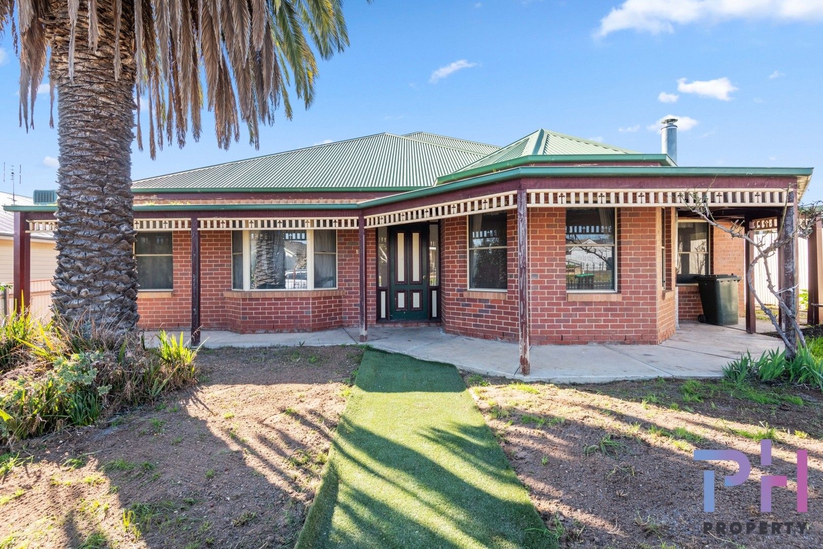 5 bedrooms House in 19 Ligar Street KENNINGTON VIC, 3550