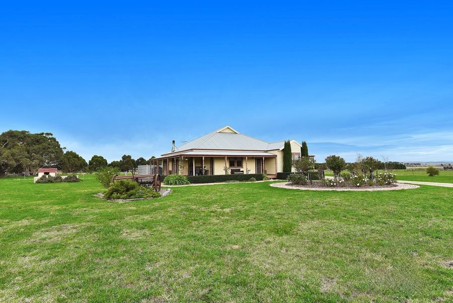 4 bedrooms House in 7 Stewart Street, BEVERIDGE VIC, 3753