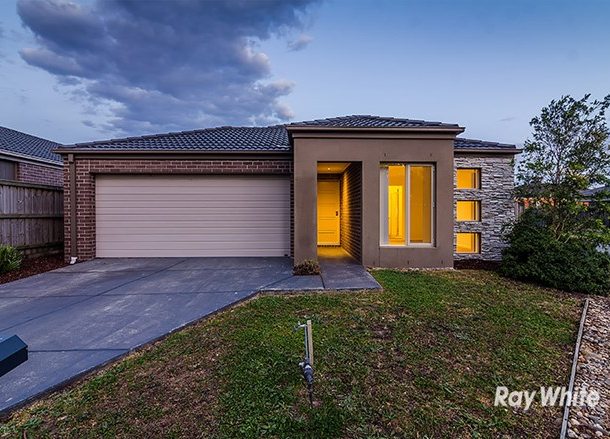 2 Islington Avenue, Cranbourne North VIC 3977