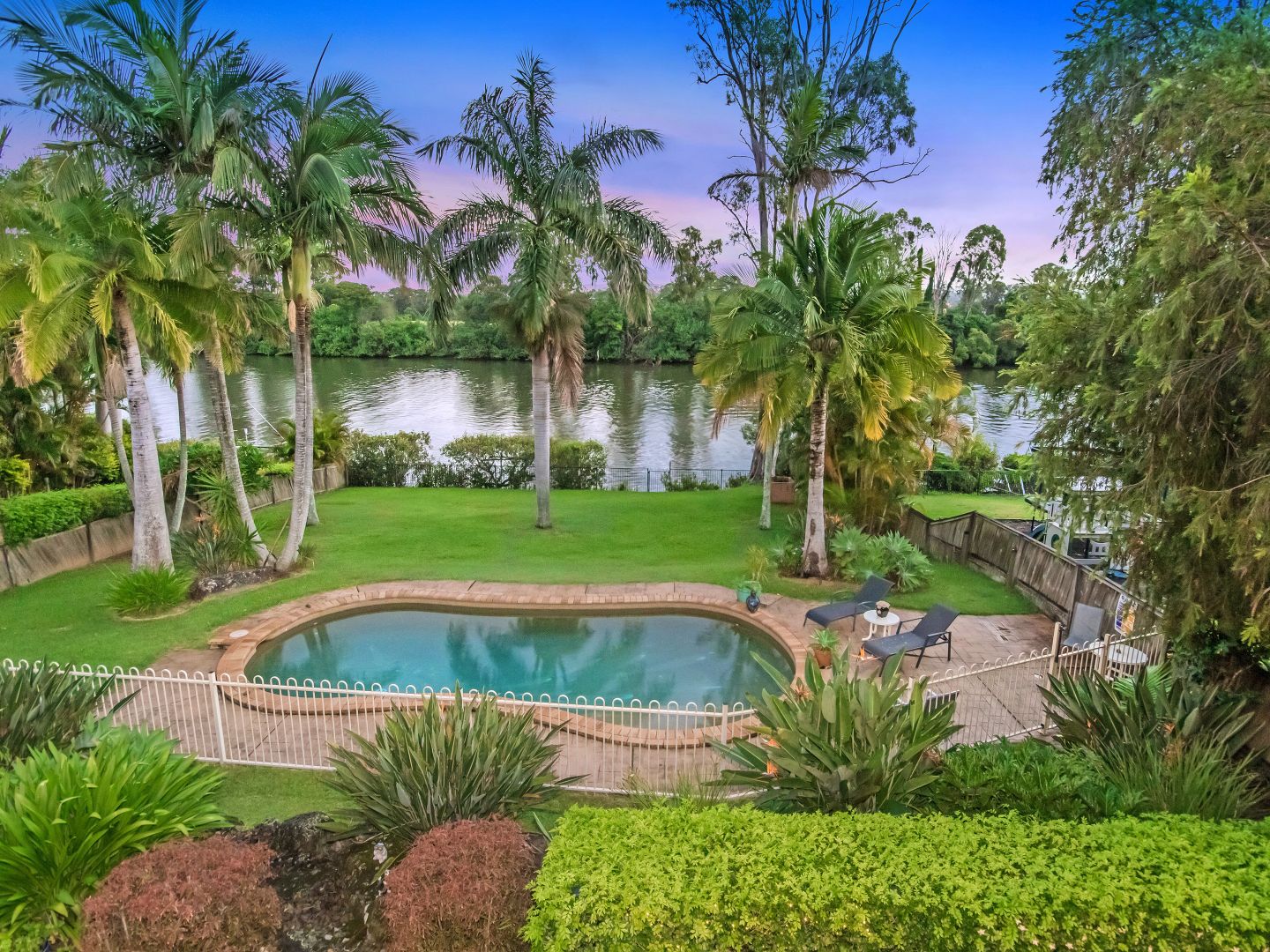 17 Riverbank Court, Ashmore QLD 4214, Image 1