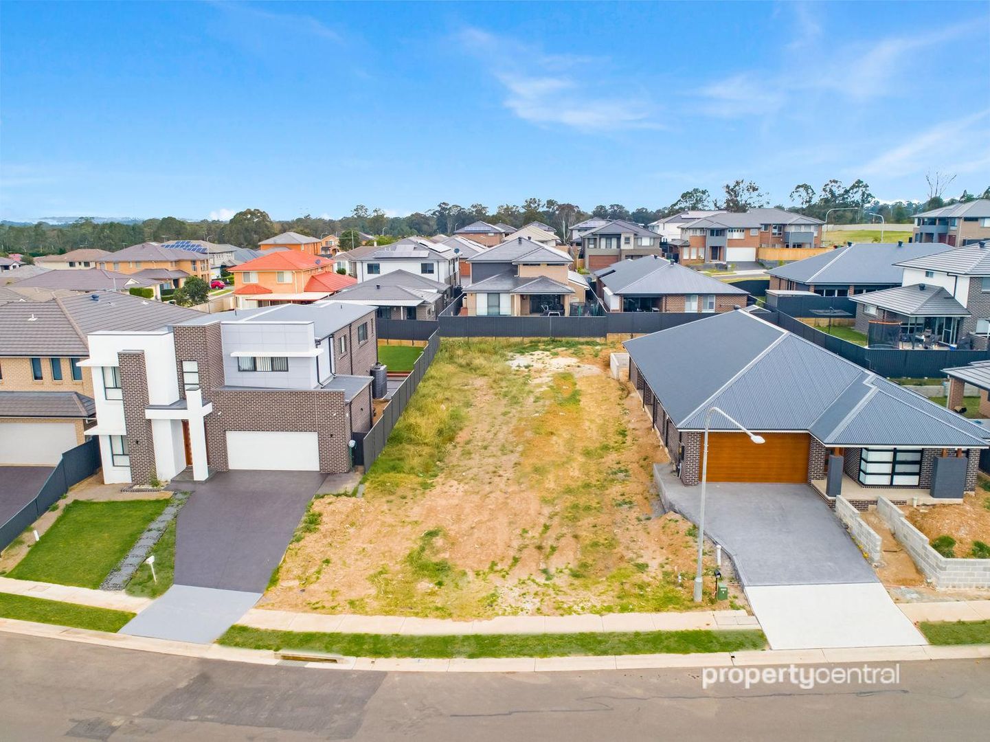 50 Central Park Drive, Claremont Meadows Property History & Address