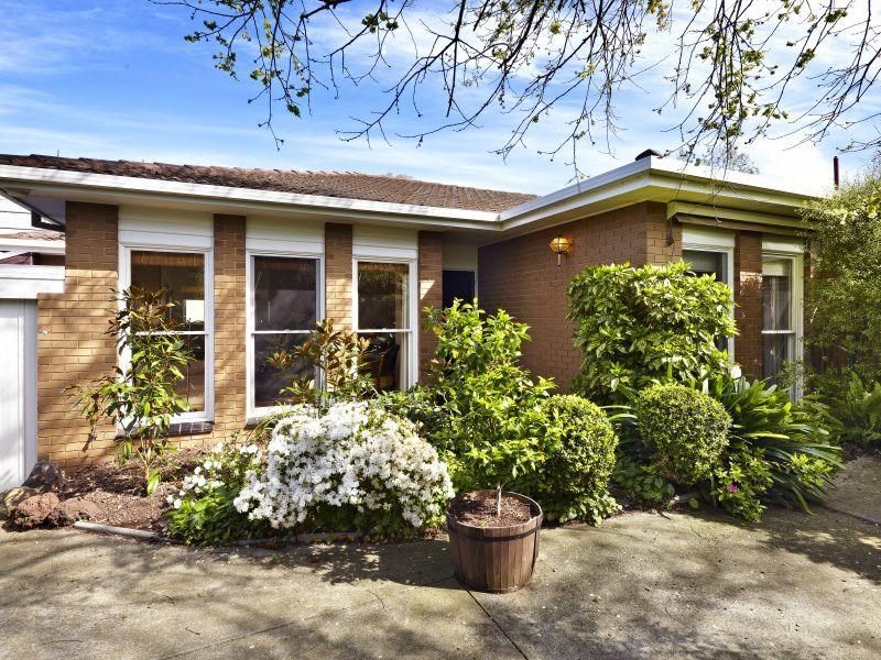 2/31 Guildford Road, Surrey Hills VIC 3127, Image 0