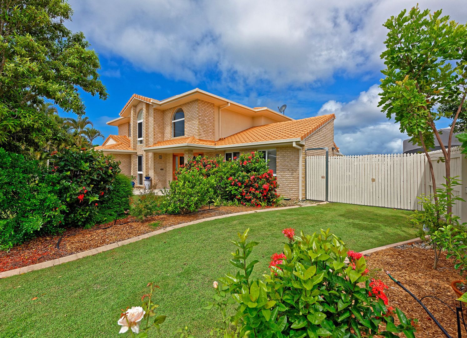 17 Constellation Ct, Newport QLD 4020, Image 2