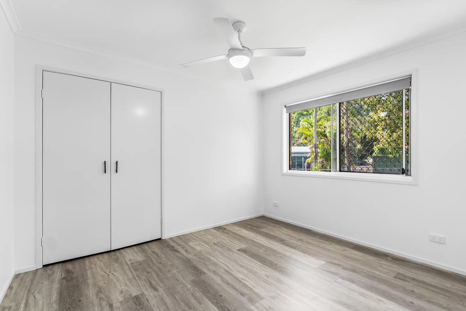 Additional image 8 of 118-120 Eildon Cl, Munruben QLD 4125