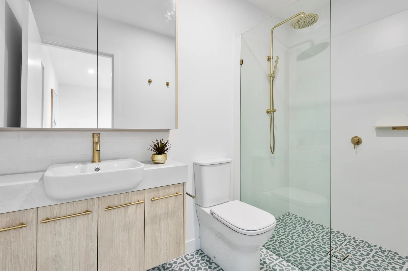 Additional image 7 of 4/9 Scarlett St, Geelong West VIC 3218