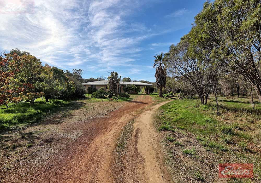 57 Clifford Street, Cuballing WA 6311, Image 2