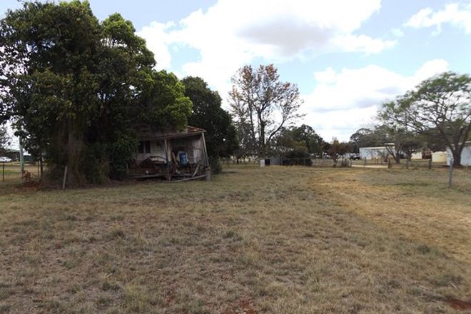 Picture of 1 Gatacre st, WOOROOLIN QLD 4608