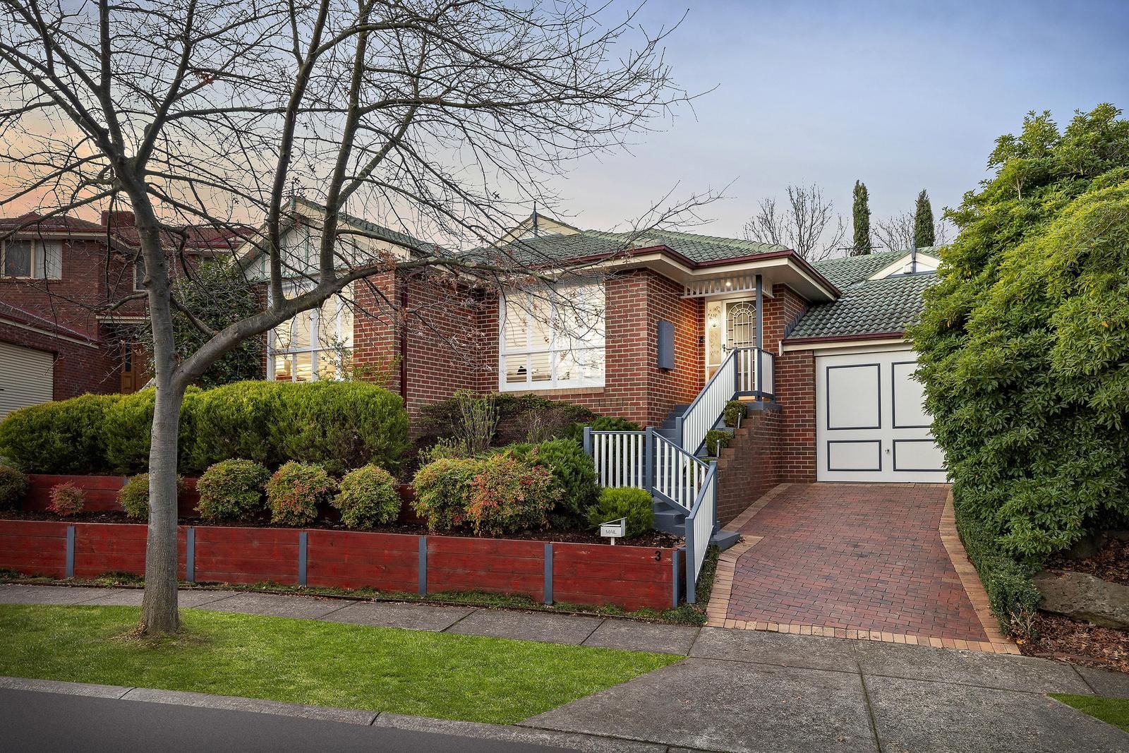 3 bedrooms House in 3 Bartram Rise VIEWBANK VIC, 3084
