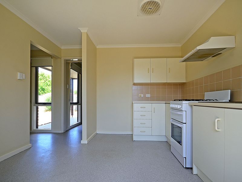 2/2 McQuillan Avenue, RENOWN PARK SA 5008, Image 2