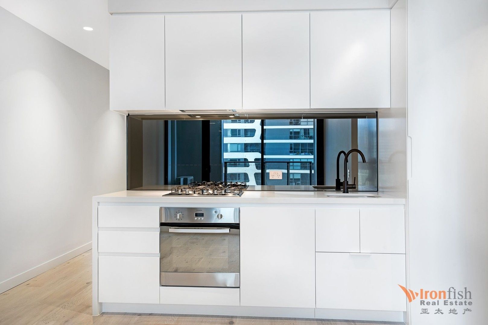 1 bedrooms Apartment / Unit / Flat in L15/442 Elizabeth Street MELBOURNE VIC, 3000