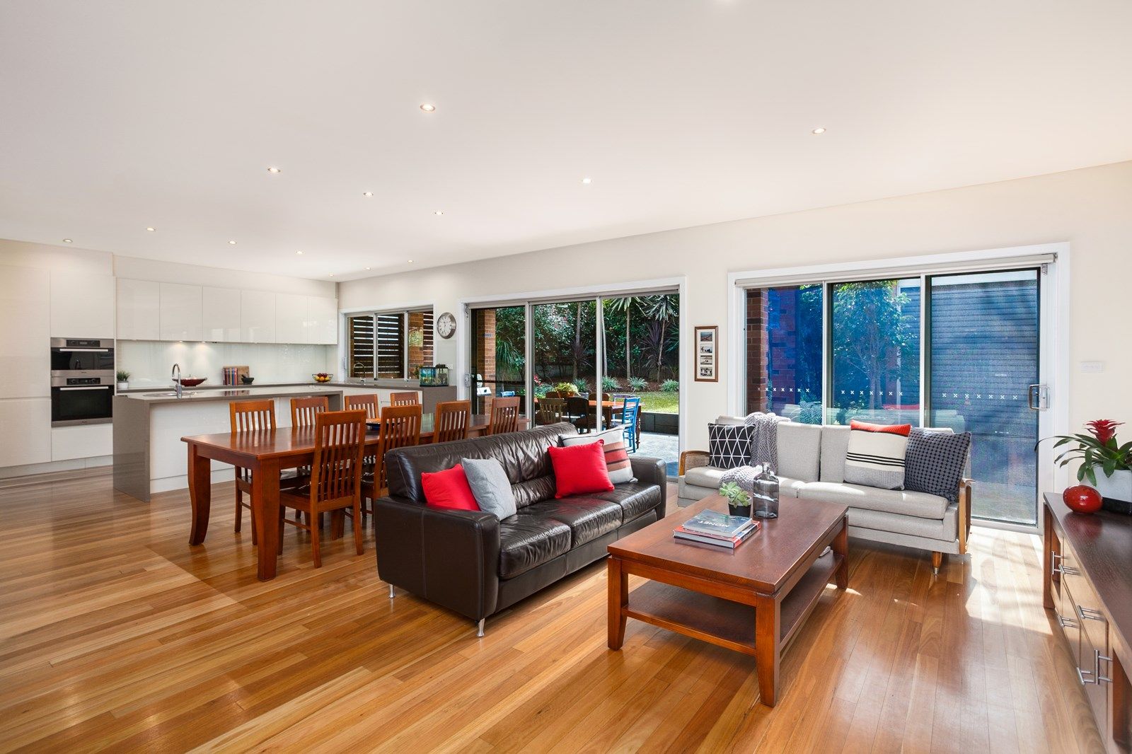 32 Campbell Street, Wollongong NSW 2500, Image 1