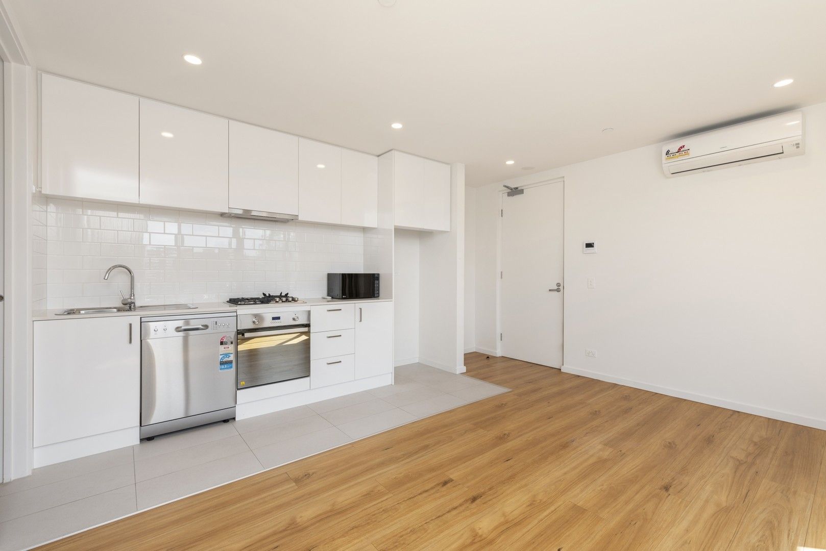 109/112124 Middleborough Road, Blackburn South VIC 3130 Apartment