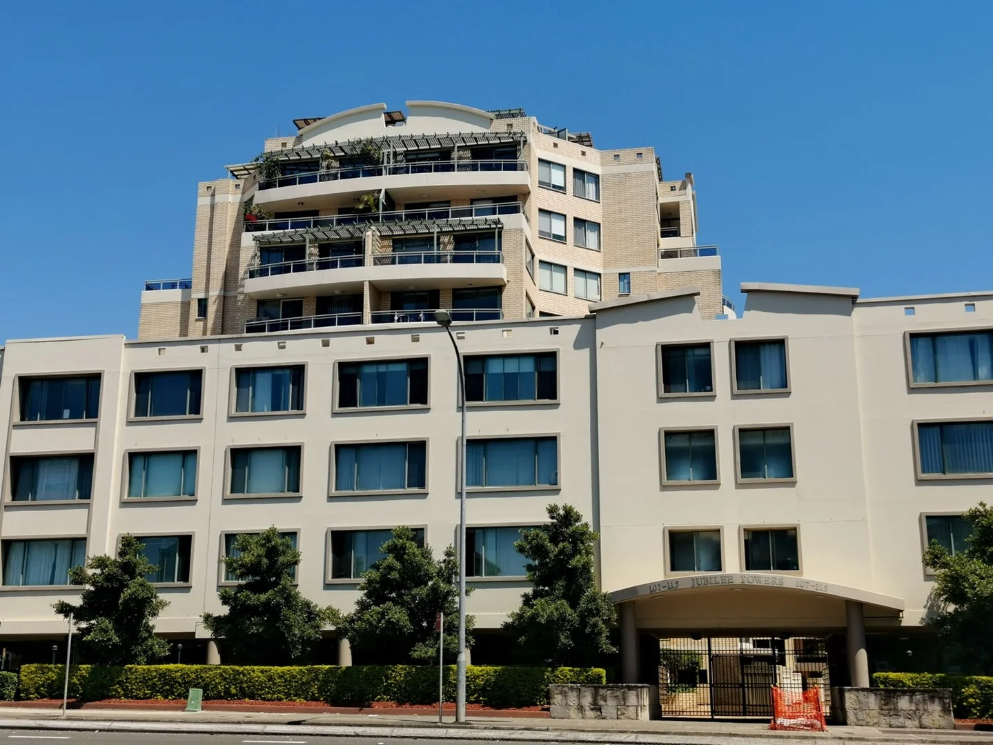 64/107 Pacific Highway, Hornsby NSW 2077