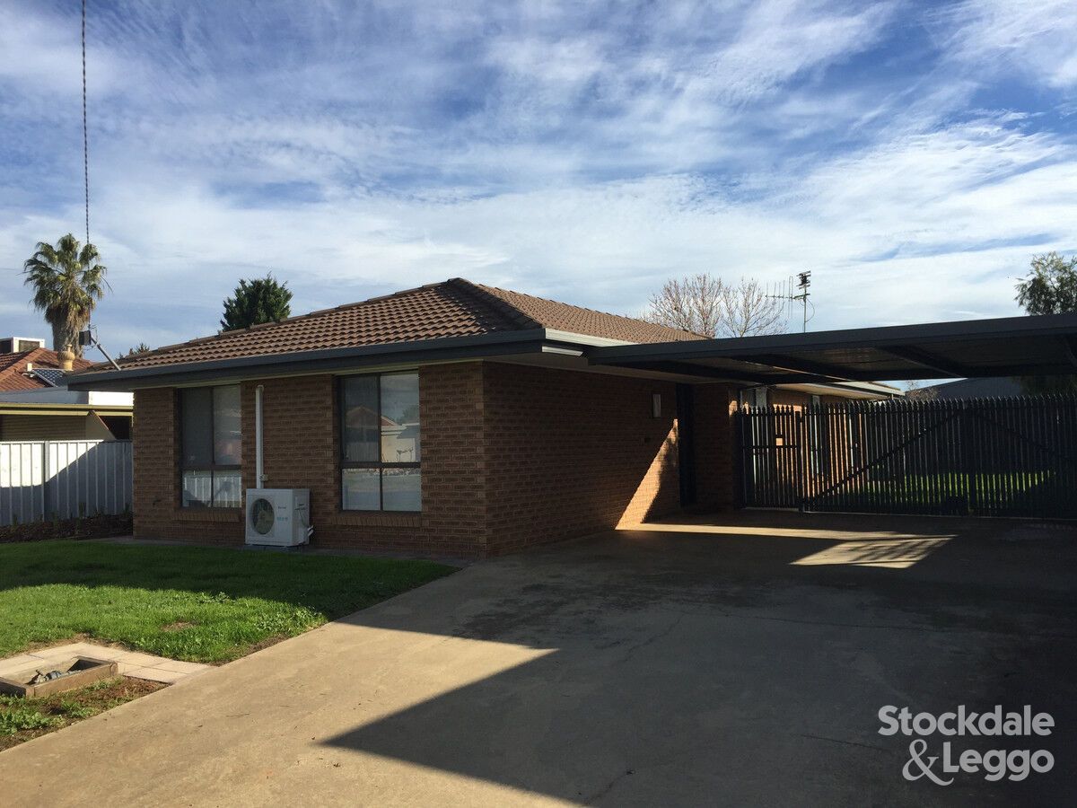 3 bedrooms House in 14 Hawking Court MOOROOPNA VIC, 3629