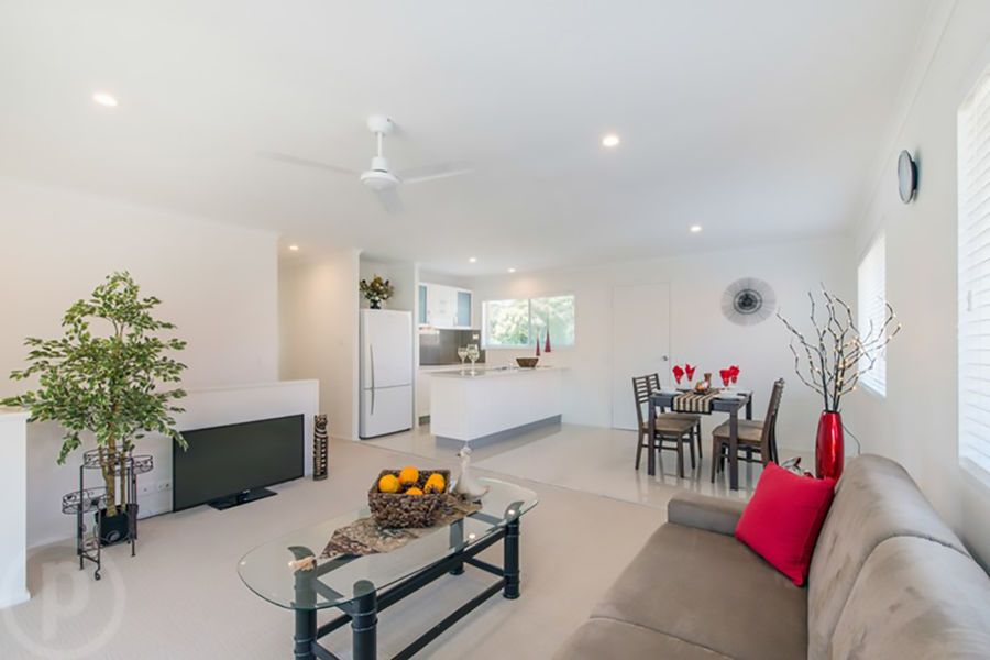 6 bedrooms House in 112 Hertford Street UPPER MOUNT GRAVATT QLD, 4122